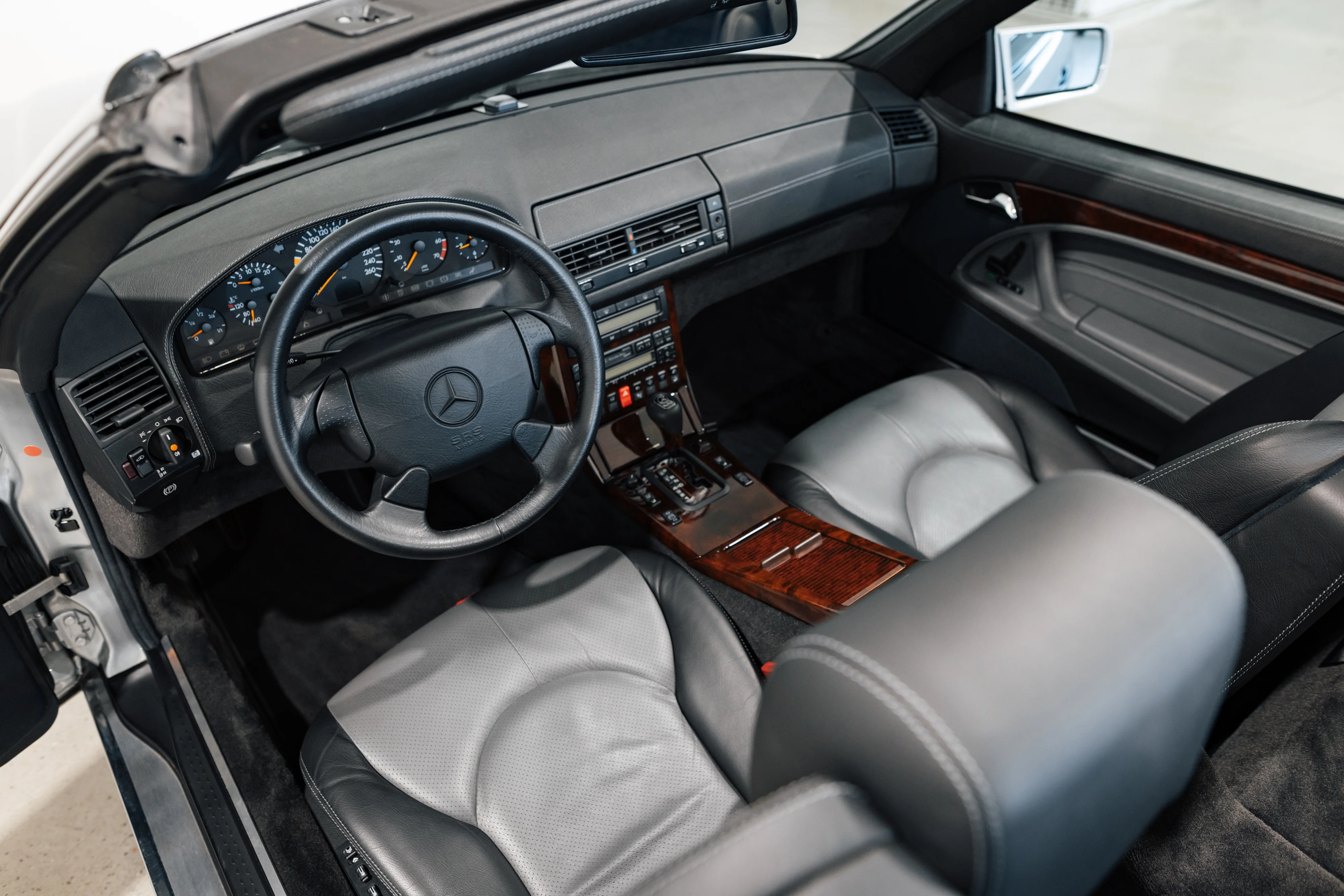 MB SL 600